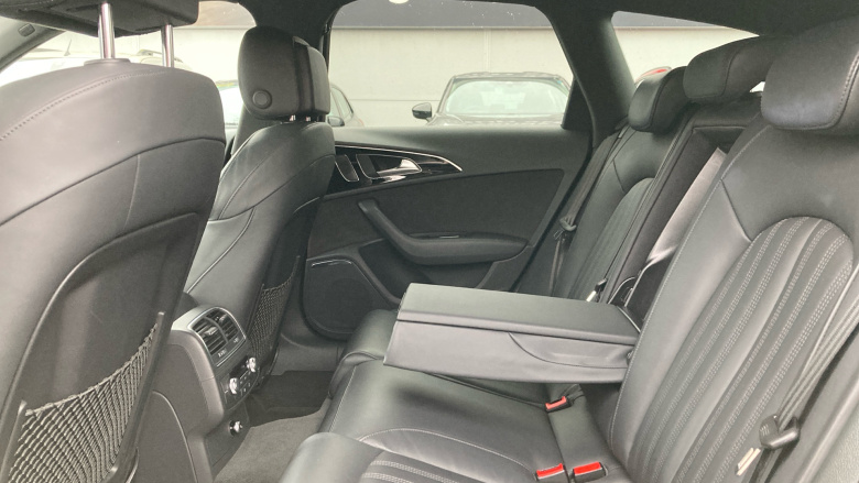 Audi A6 2.0 TDI Ultra Black Edition 5dr S Tronic Diesel Estate